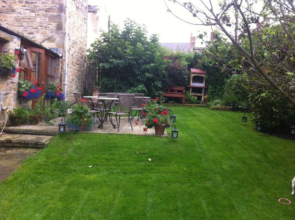 ¿Cuáles son los mejores hoteles cerca de Warkworth Castle & Hermitage? Amble Exterior foto